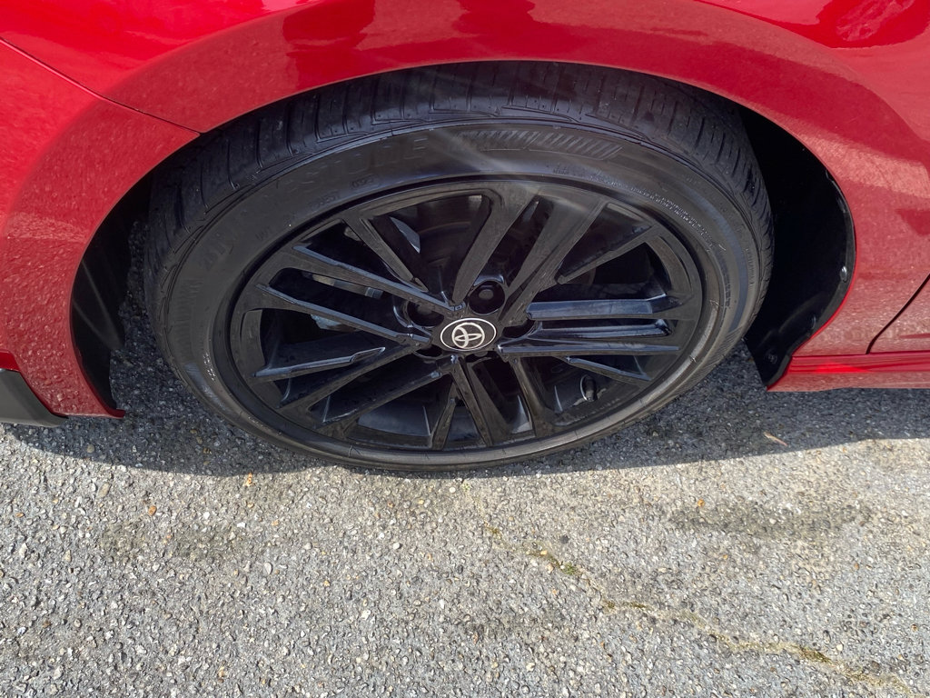 Used 2025 Toyota Camry SE image 17