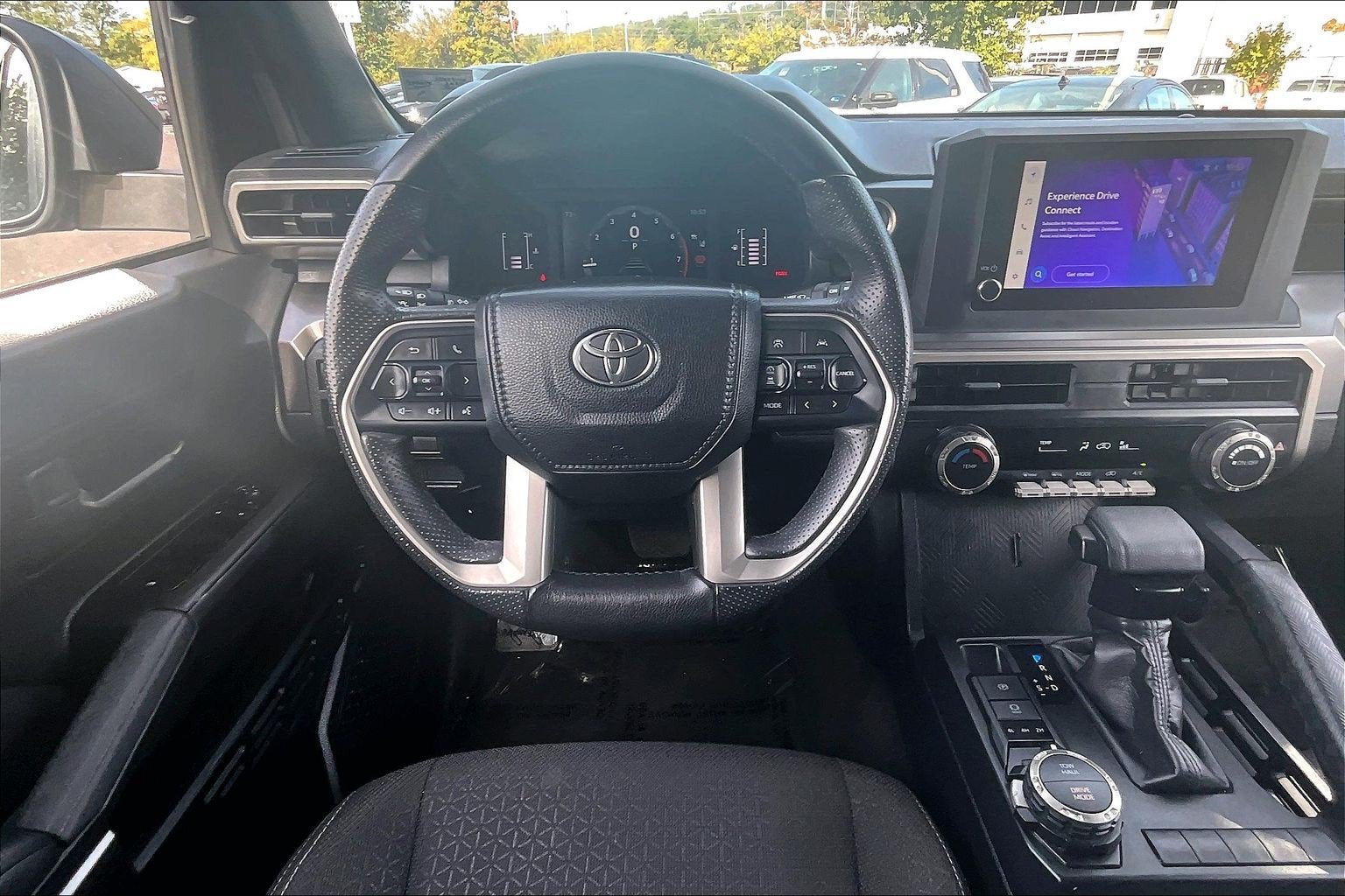 Used 2025 Toyota 4Runner SR5 AWD/4WD image 5