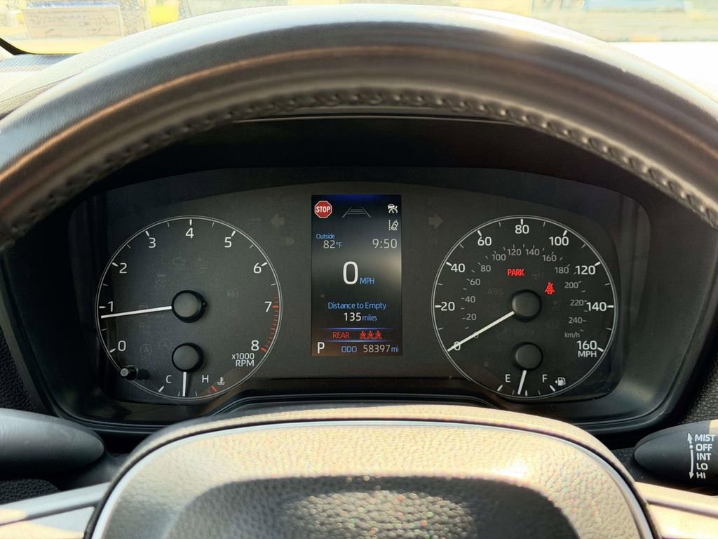 Certified 2024 Toyota Corolla SE w/ SE Premium Package FWD image 10