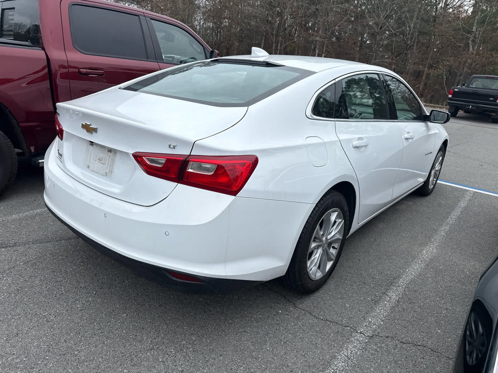 Used 2025 Chevrolet Malibu LT image 3