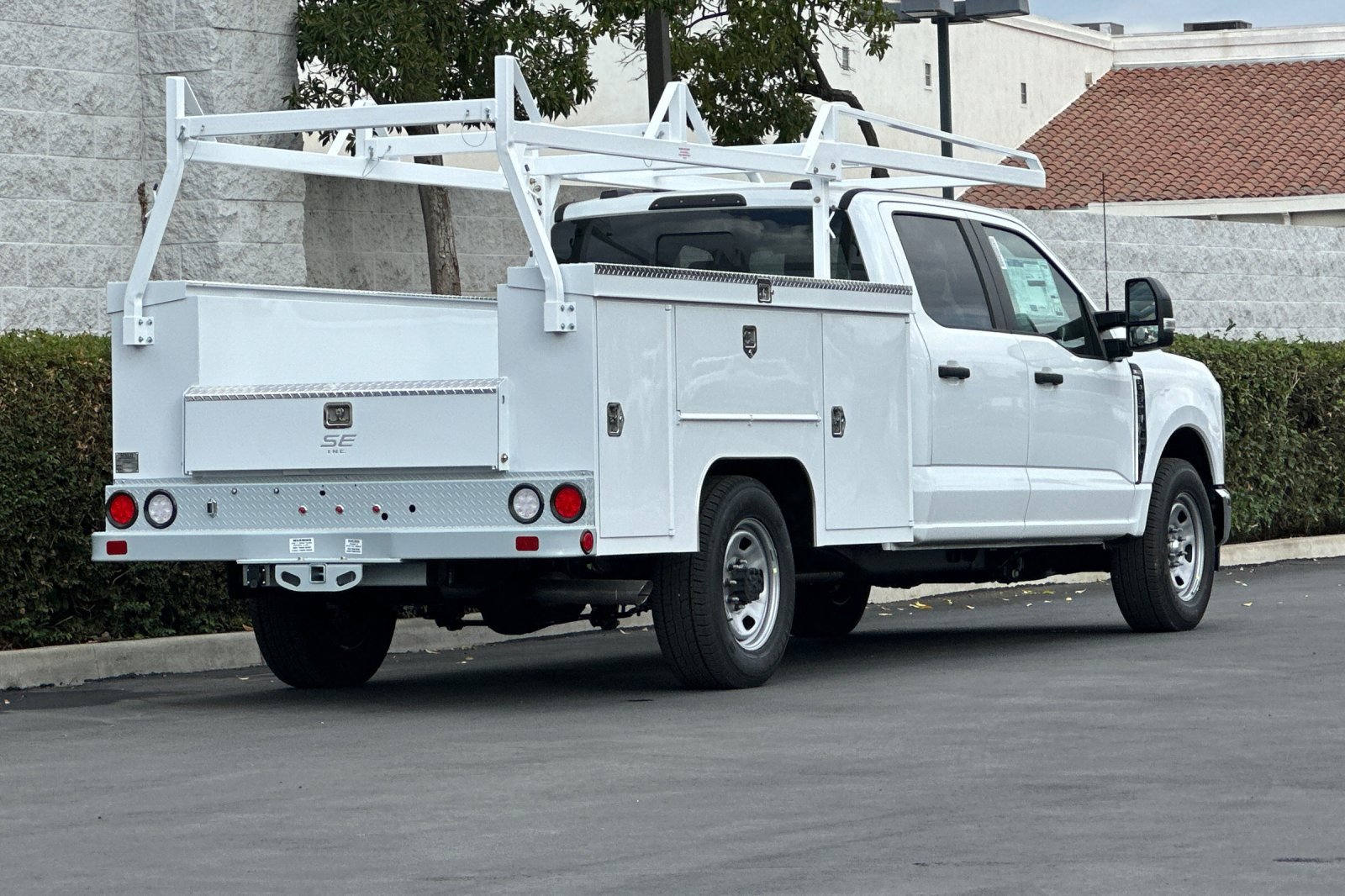 New 2026 Ford F350 2WD Crew Cab Super Duty image 4