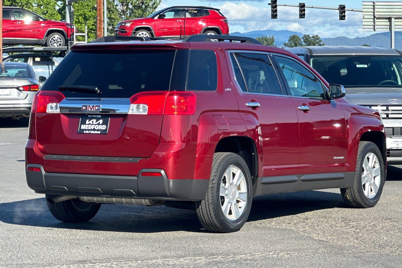 Used 2012 GMC Terrain SLT w/ LPO, Chrome Package AWD/4WD image 4