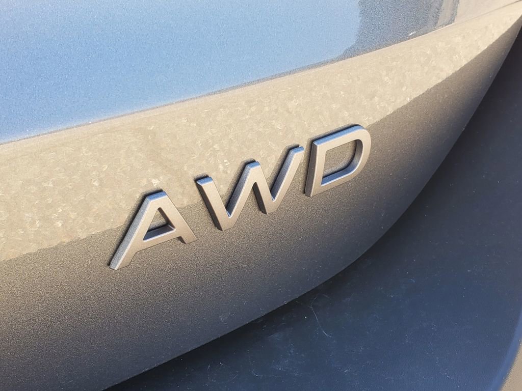 New 2026 Nissan Kicks SV AWD/4WD image 7