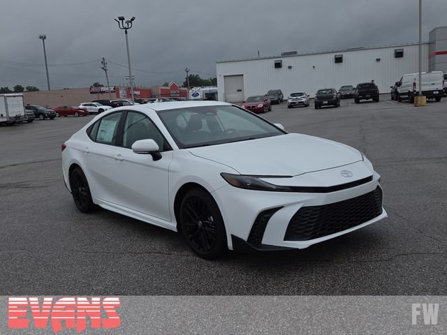 New 2026 Toyota Camry SE w/ Convenience Package