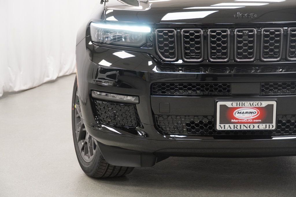 New 2025 Jeep Grand Cherokee L Summit w/ Obsidian Package image 6