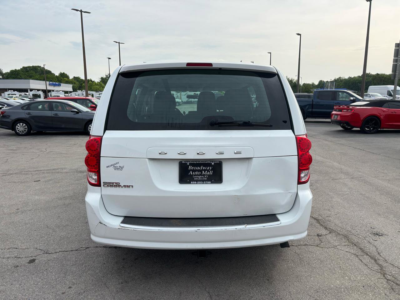 Used 2014 Dodge Grand Caravan American Value Package FWD image 4