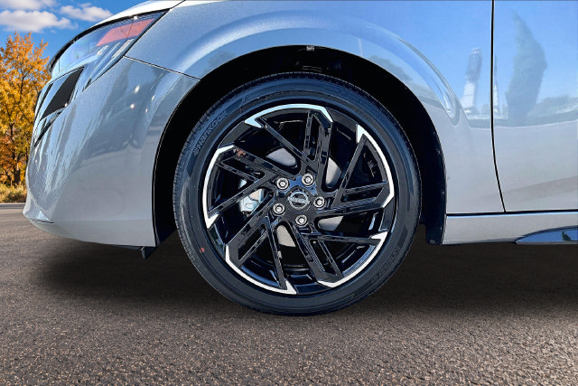 New 2027 Nissan Sentra SR w/ Floor Mat Package FWD image 13
