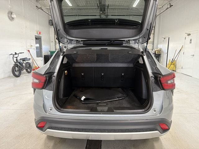 Certified 2025 Chevrolet Trax LT w/ LT Convenience Package FWD image 15