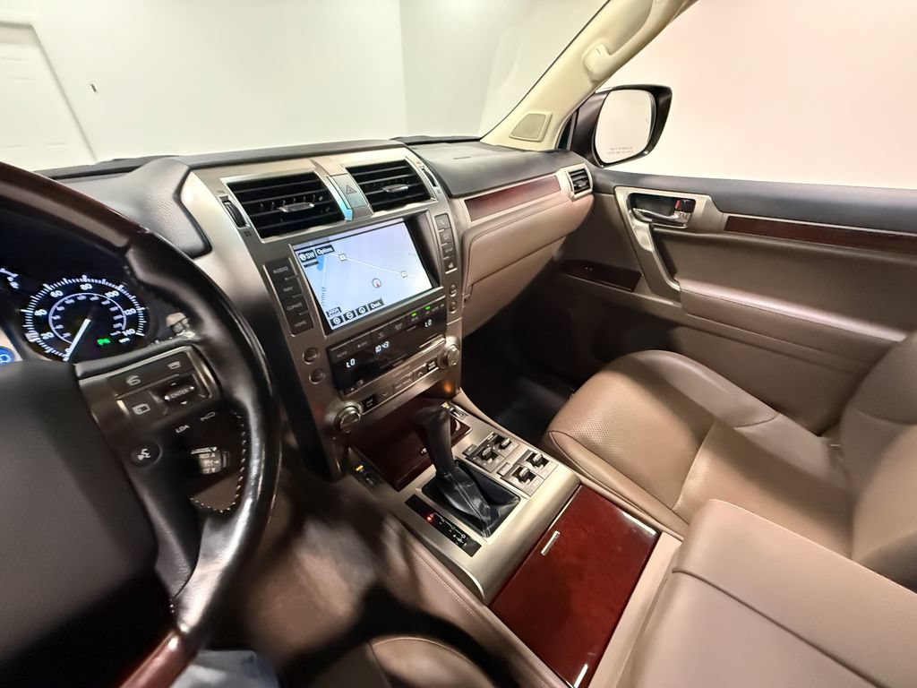 Used 2017 Lexus GX 460 Luxury AWD/4WD image 84