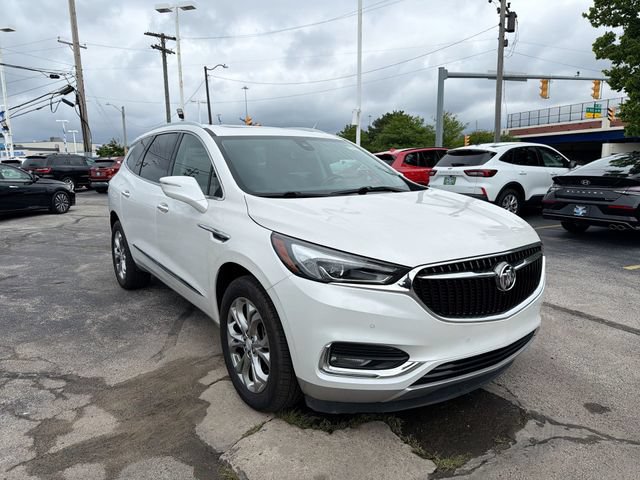 Used 2018 Buick Enclave Avenir w/ Avenir Technology Package AWD/4WD image 11