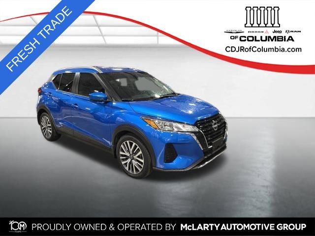 Used 2023 Nissan Kicks SV FWD image 1