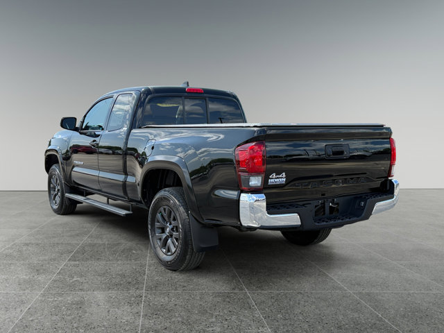 Certified 2022 Toyota Tacoma SR5 w/ SR5 Appearance Package (SM) AWD/4WD image 3