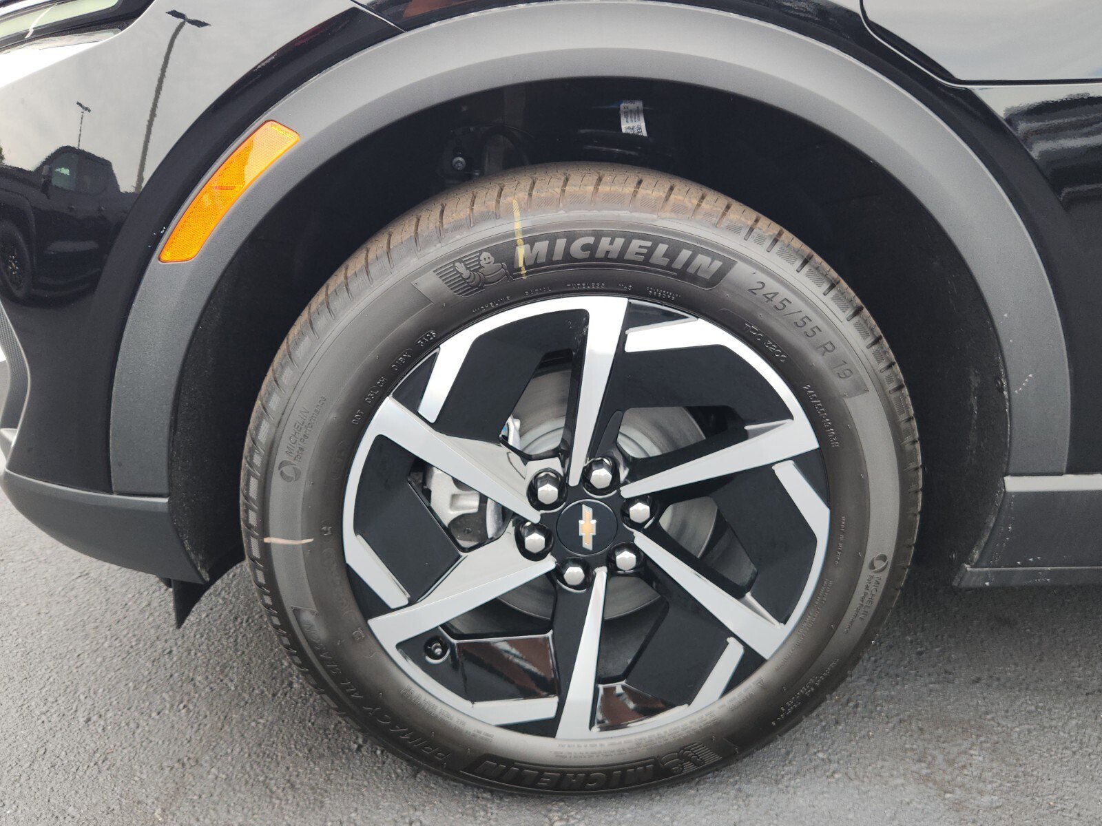 New 2026 Chevrolet Equinox EV LT AWD/4WD image 4