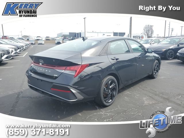 New 2026 Hyundai Elantra Sport image 4