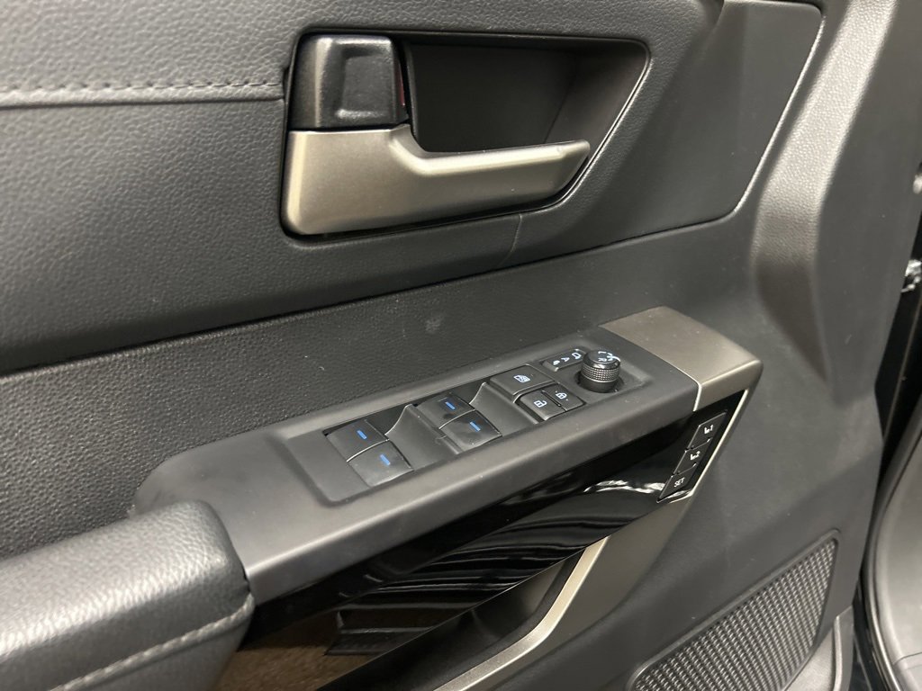Used 2024 Toyota Tundra Limited image 29