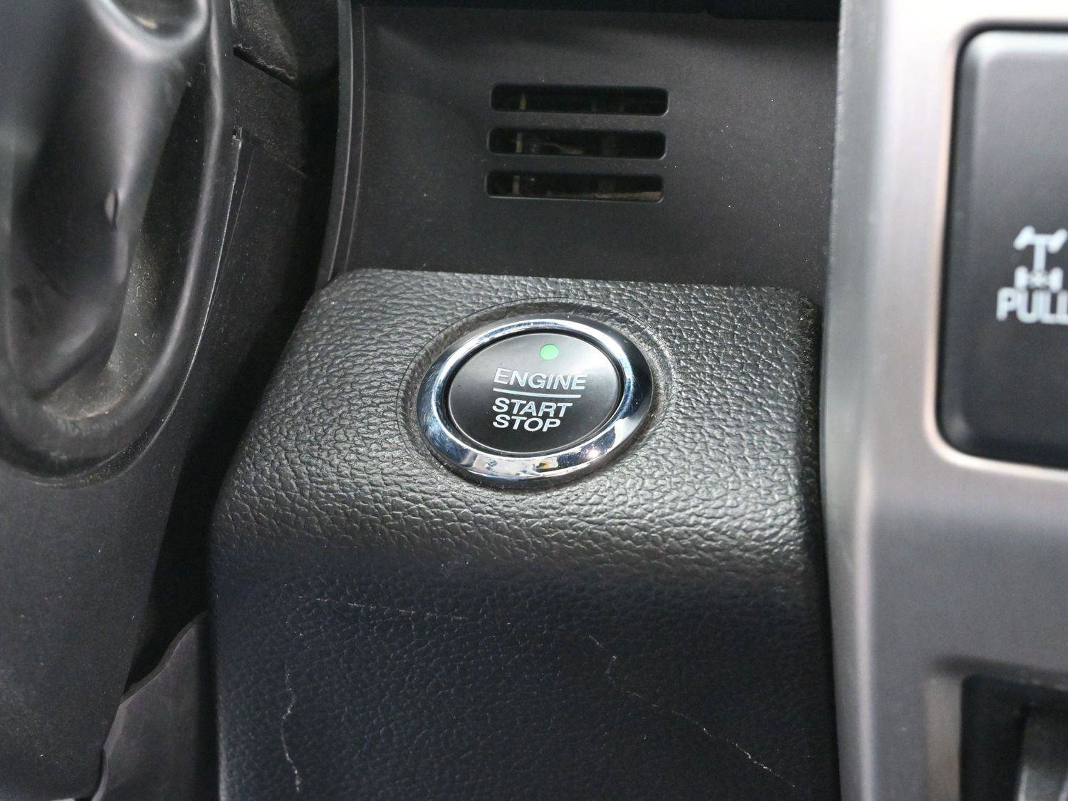 Used 2021 Ford F350 Platinum w/ Tremor Off-Road Package image 30