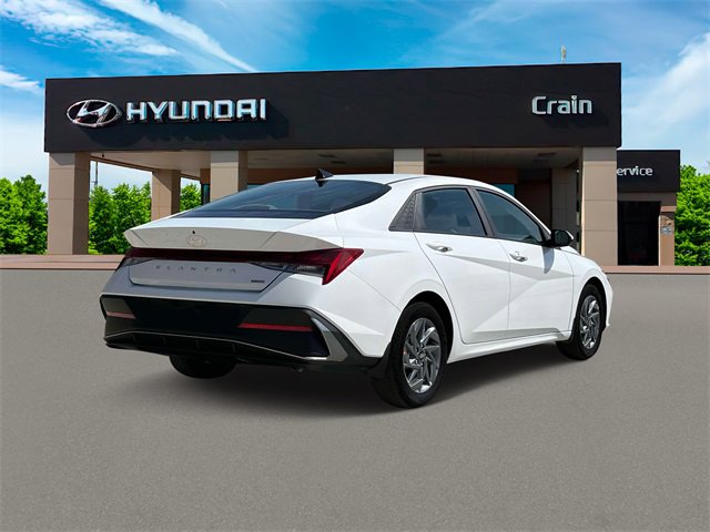 New 2025 Hyundai Elantra Blue image 7