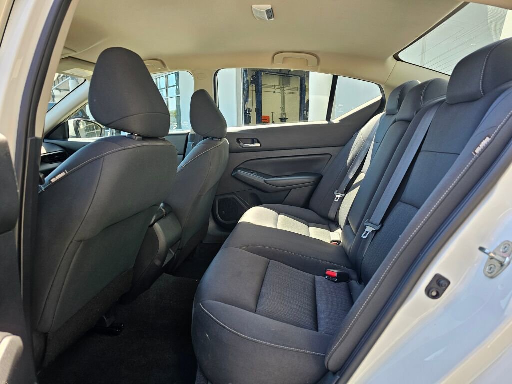 Used 2021 Nissan Altima 2.5 S FWD image 16