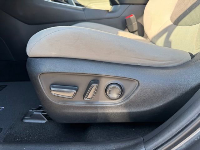 Used 2021 Toyota RAV4 XLE w/ Convenience Package image 17