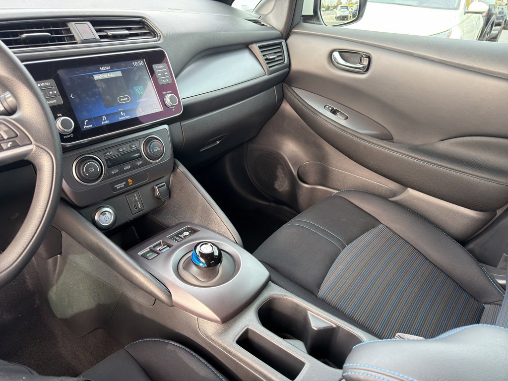 Used 2024 Nissan Leaf S image 21