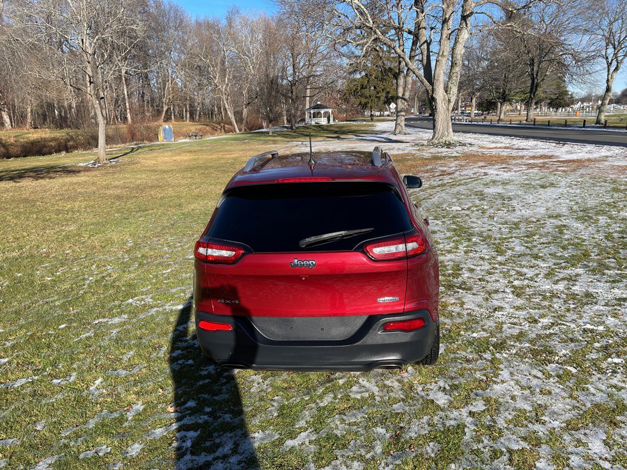 Used 2016 Jeep Cherokee Latitude image 11