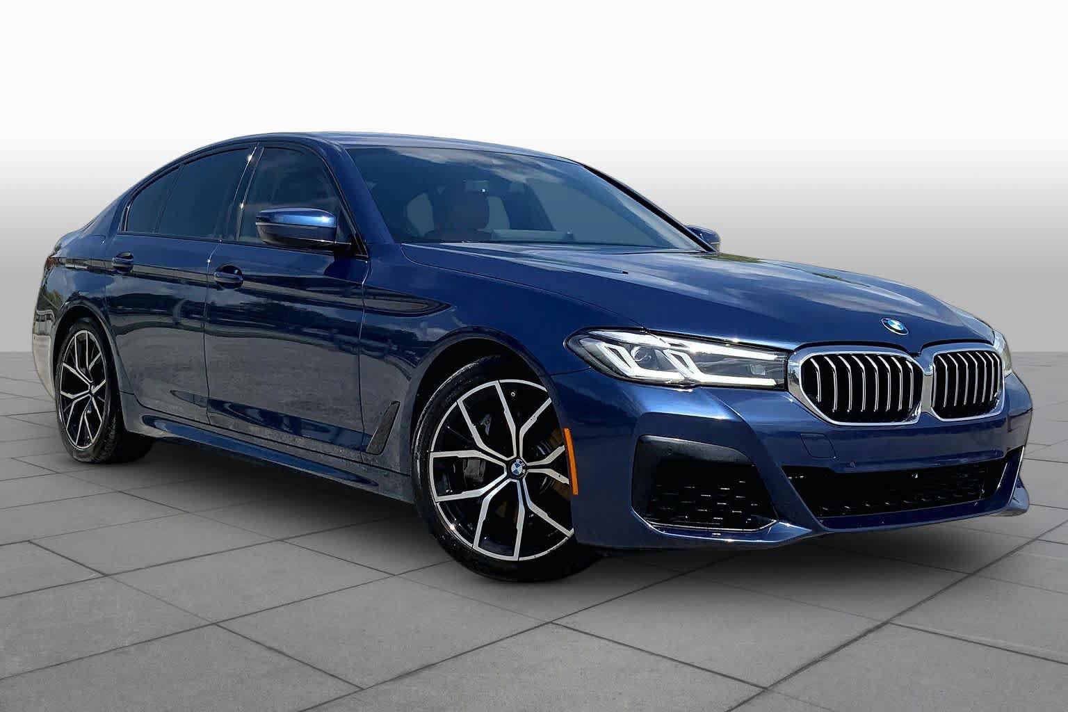 Used 2023 BMW 540i w/ M Sport Package RWD image 3