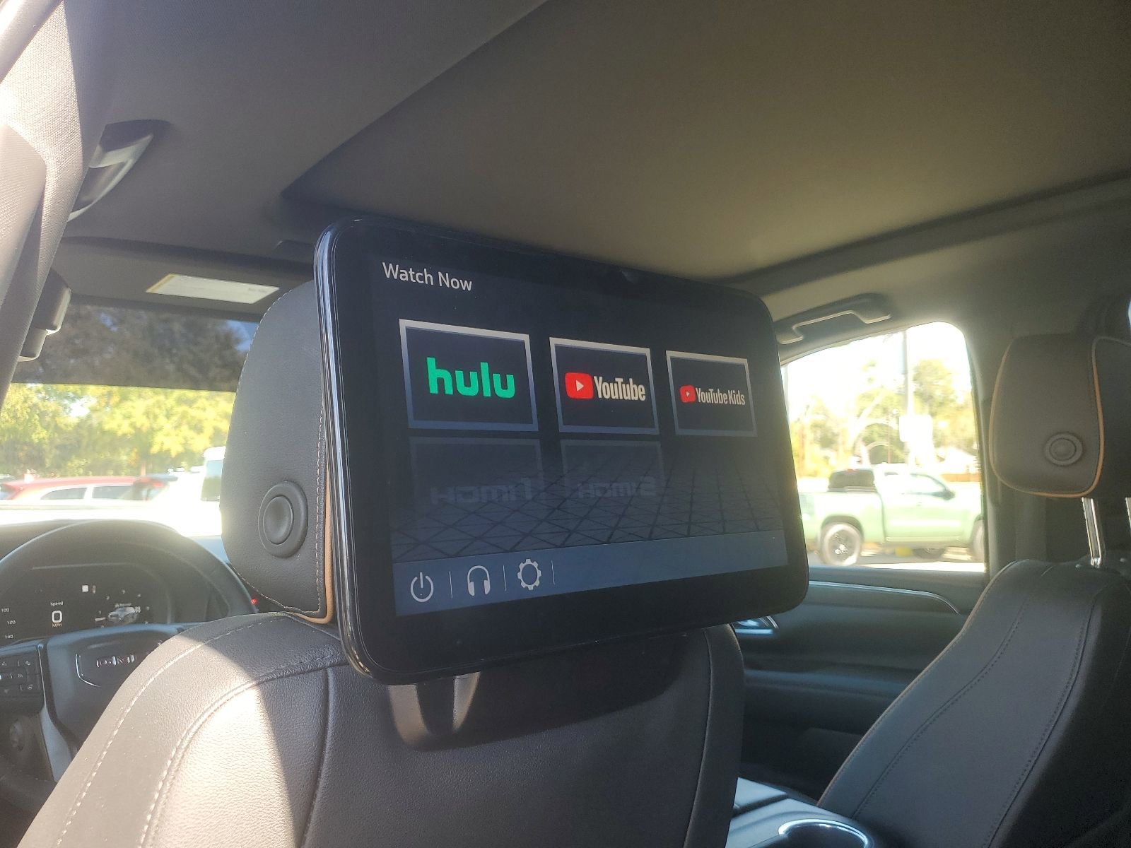 Used 2023 GMC Yukon XL AT4 w/ AT4 Premium Package image 13