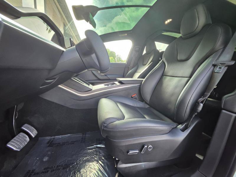 Used 2023 Tesla Model X AWD/4WD image 37