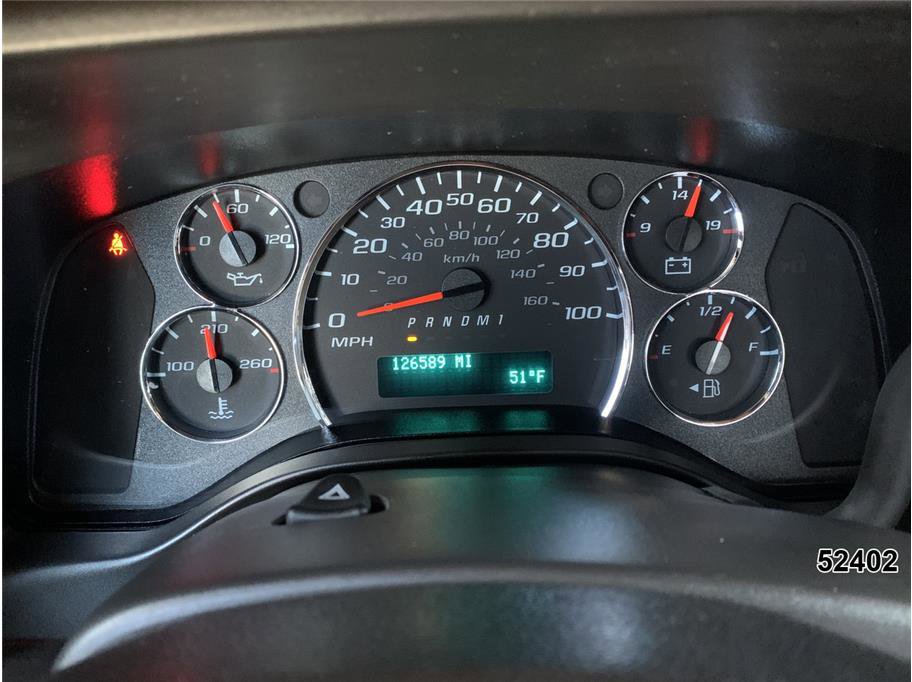 Used 2023 GMC Savana 3500 Cutaway Van w/ Power Convenience Package image 29