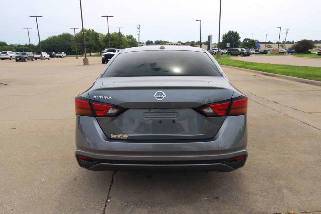 Used 2020 Nissan Altima 2.5 S FWD image 13