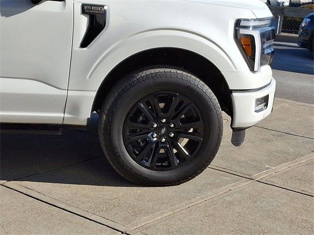 Used 2024 Ford F150 Platinum image 10