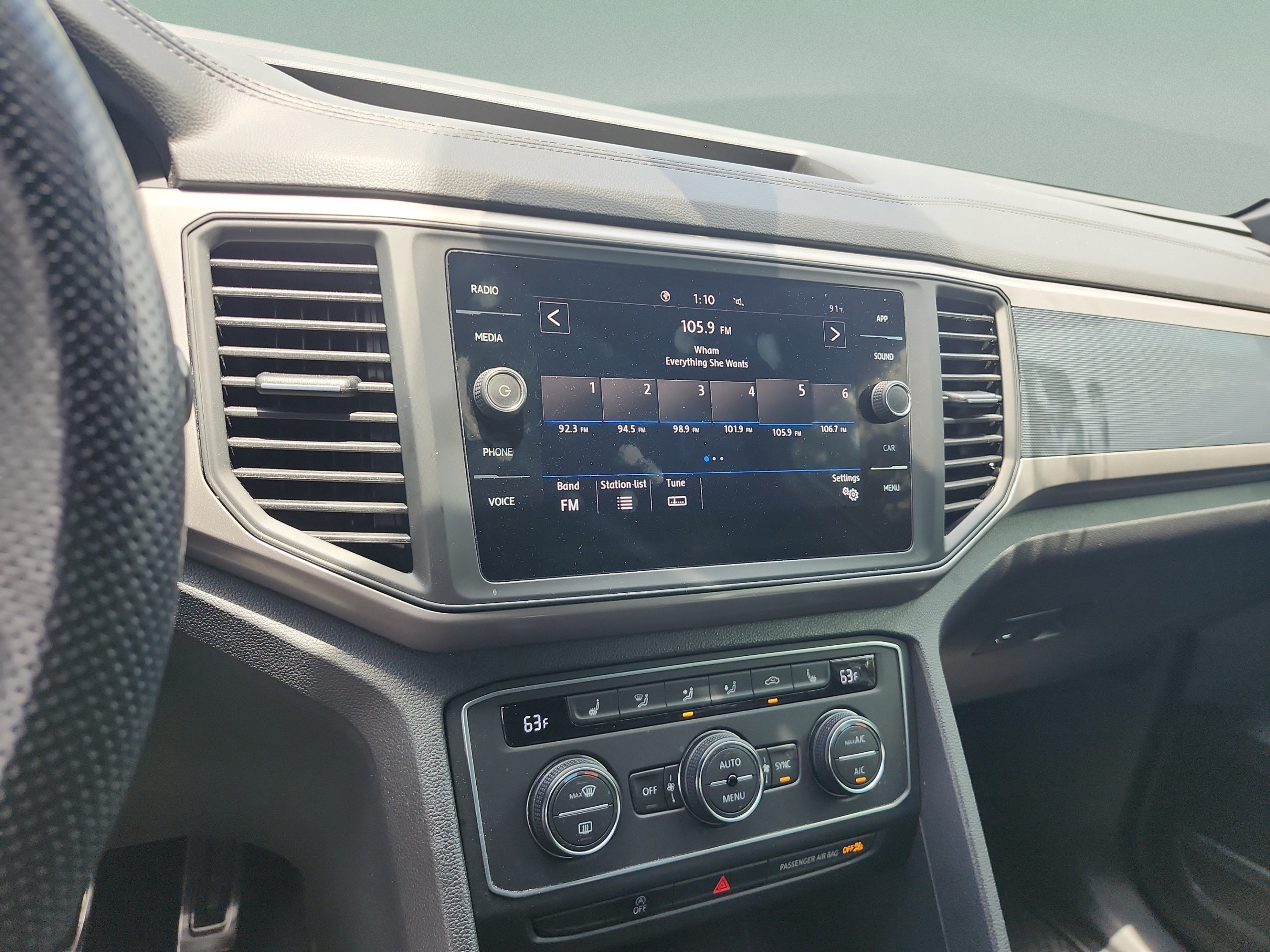 Used 2020 Volkswagen Atlas Cross Sport SE FWD image 12