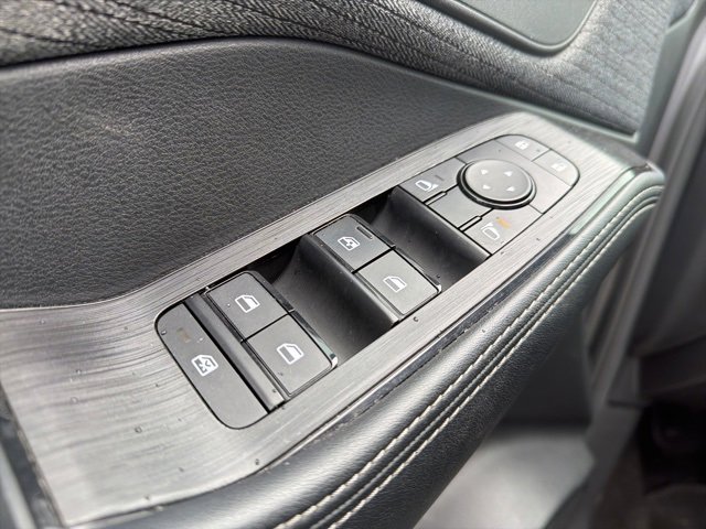 Used 2023 Nissan Rogue SV image 11