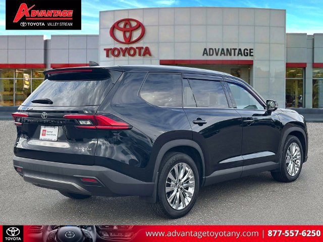 Used 2024 Toyota Grand Highlander AWD image 7