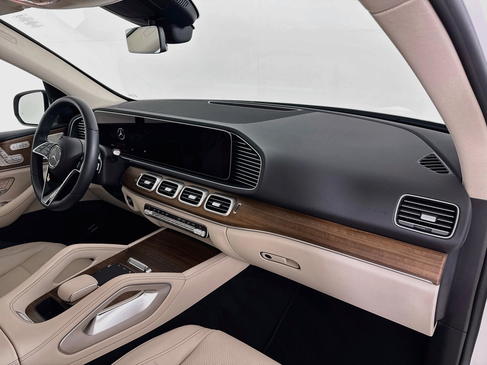 Certified 2026 Mercedes-Benz GLE 350 4MATIC image 32