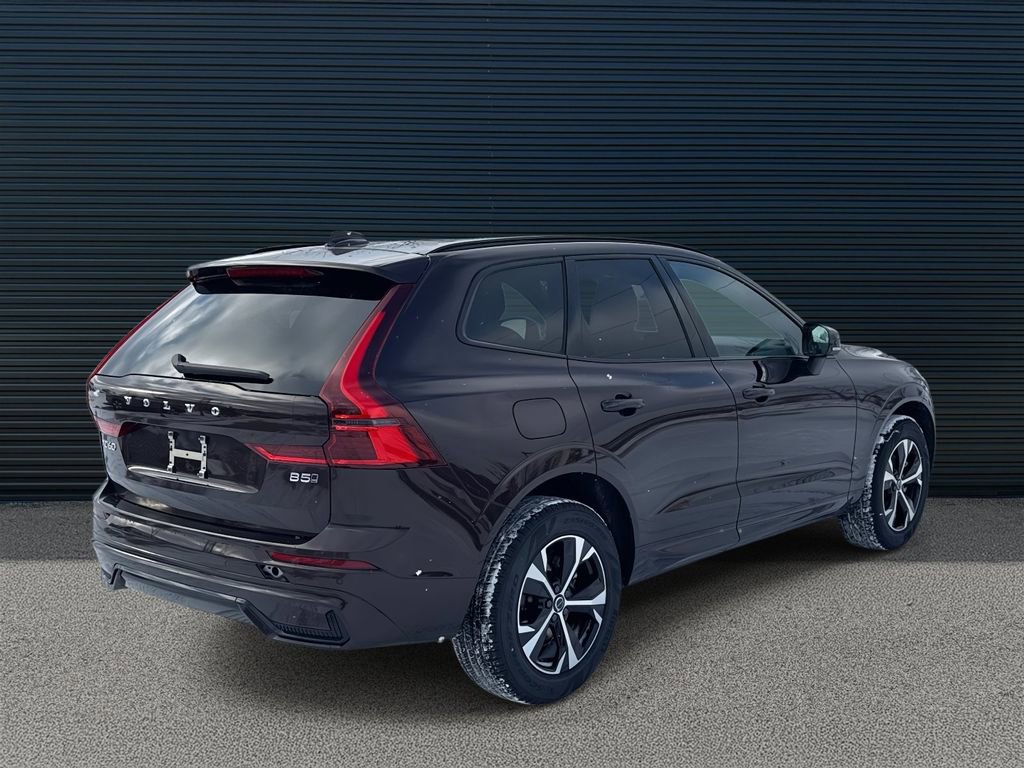 Certified 2026 Volvo XC60 B5 Core w/ Climate Package PRO AWD/4WD image 5