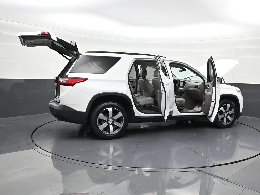 Used 2019 Chevrolet Traverse LT w/ LT Premium Package FWD image 34