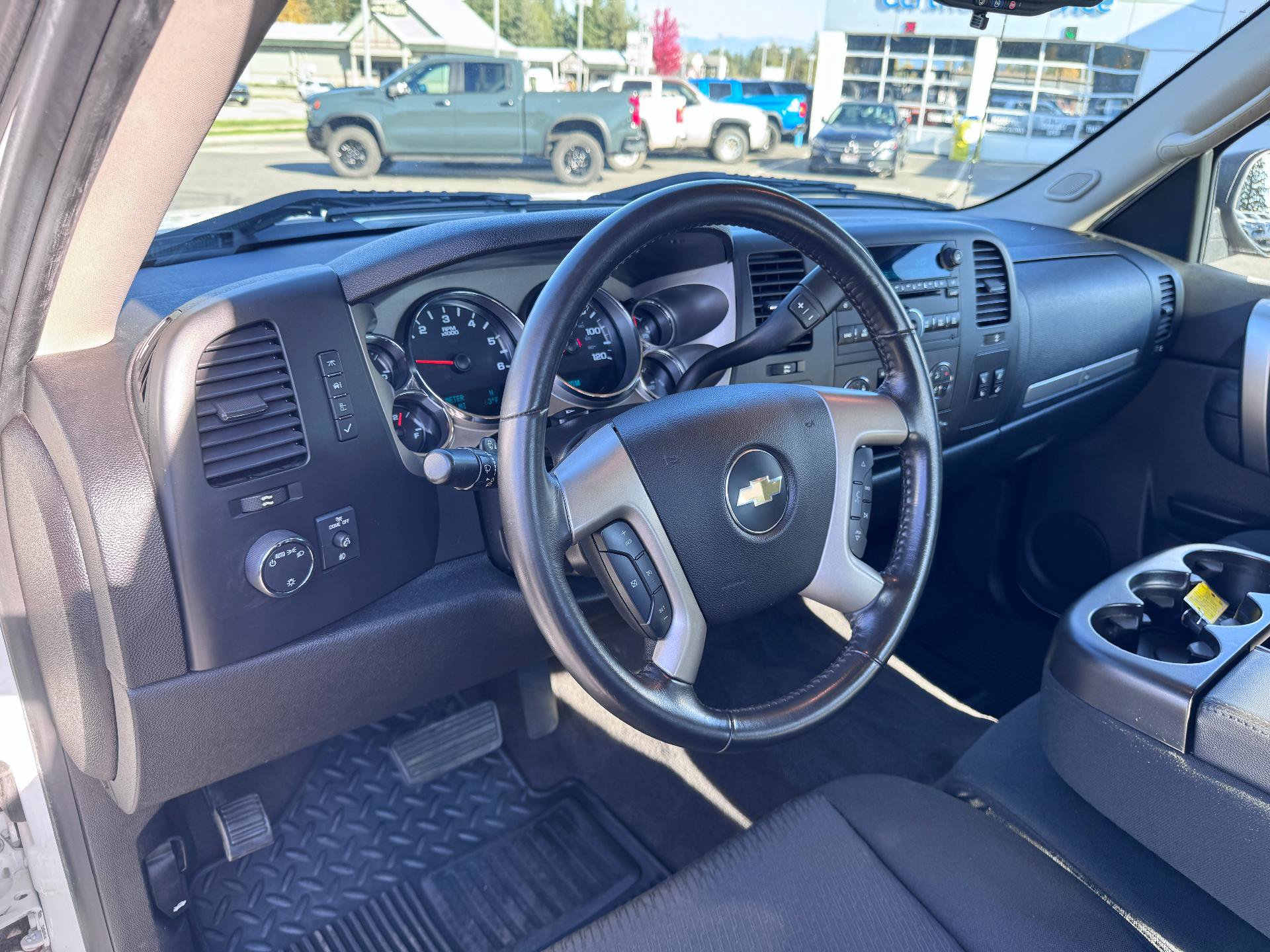 Used 2013 Chevrolet Silverado 1500 LT w/ All-Star Edition AWD/4WD image 9