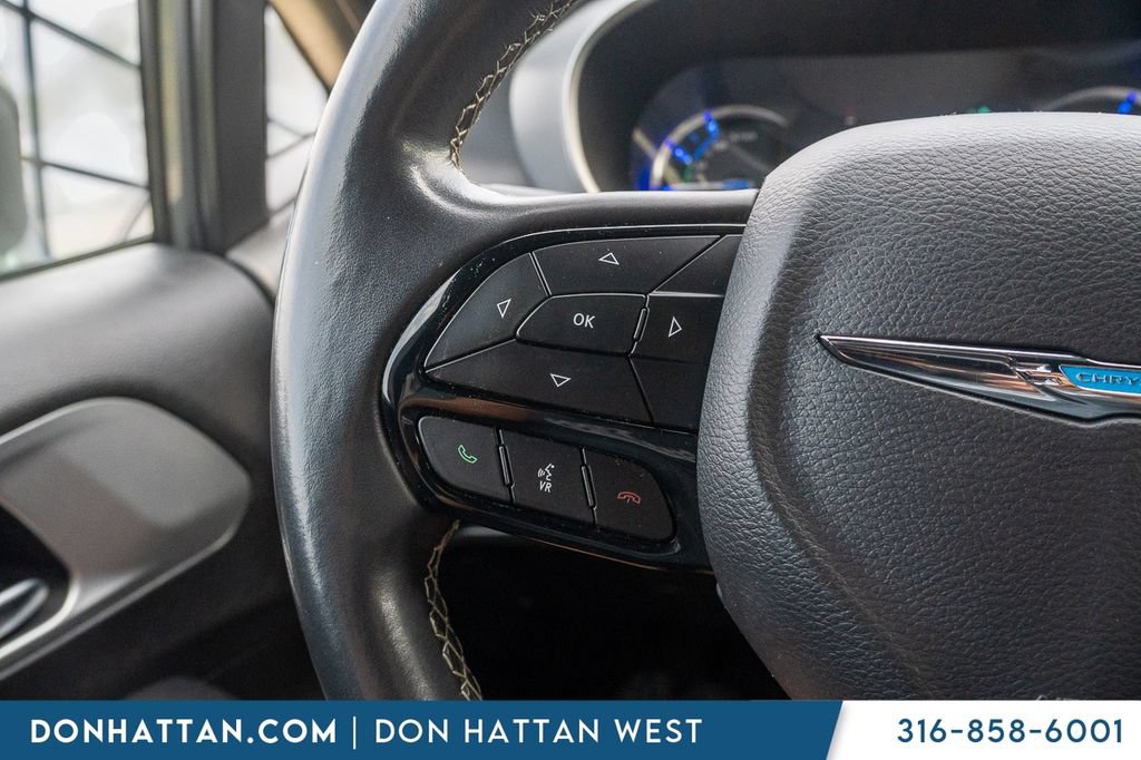 Used 2021 Chrysler Pacifica Touring w/ S Appearance Package FWD image 10