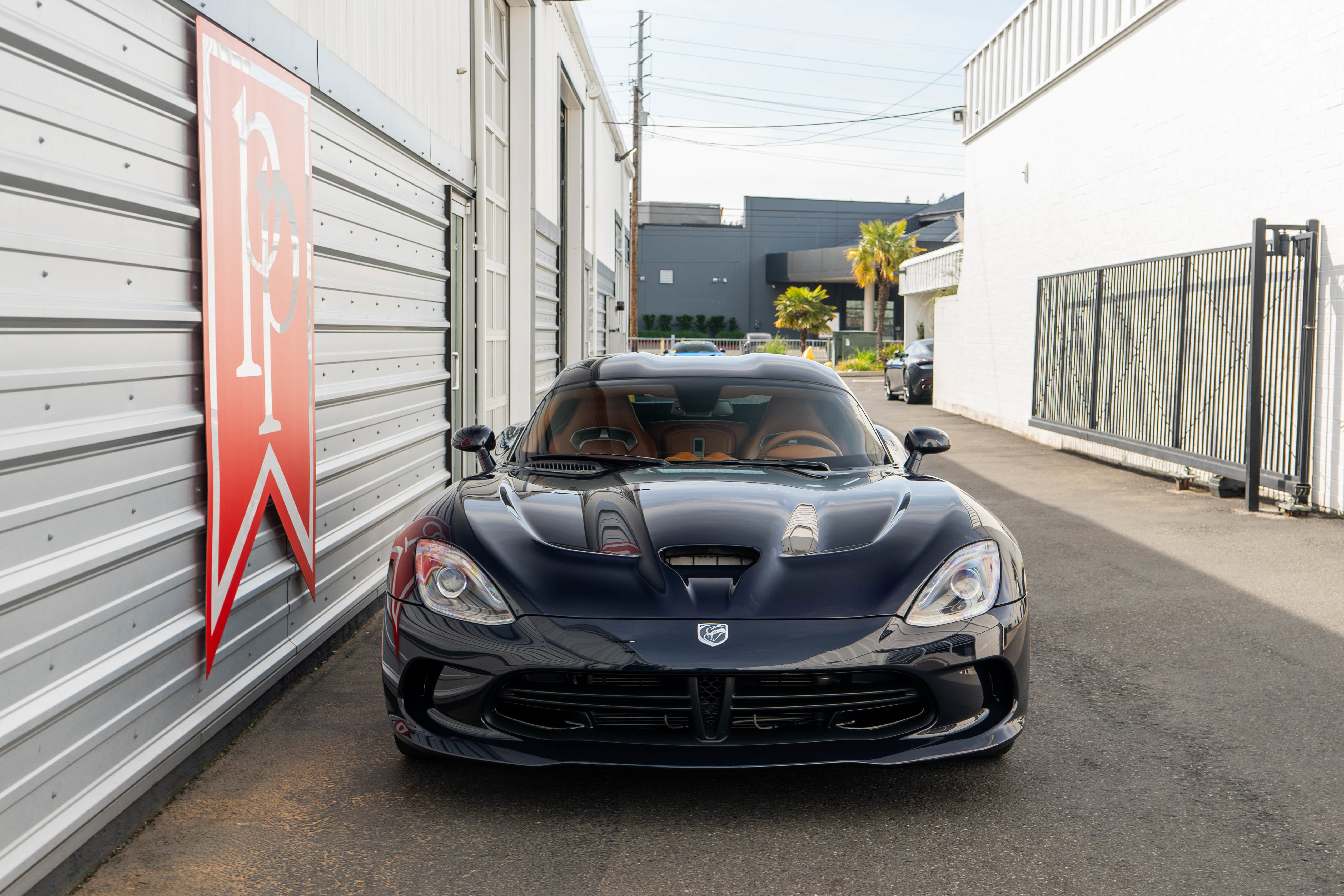 Used 2013 SRT Viper GTS w/ GTS Laguna Interior Pkg RWD image 28