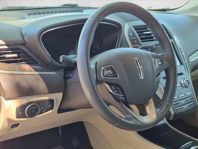 Used 2018 Lincoln MKC Reserve FWD image 3