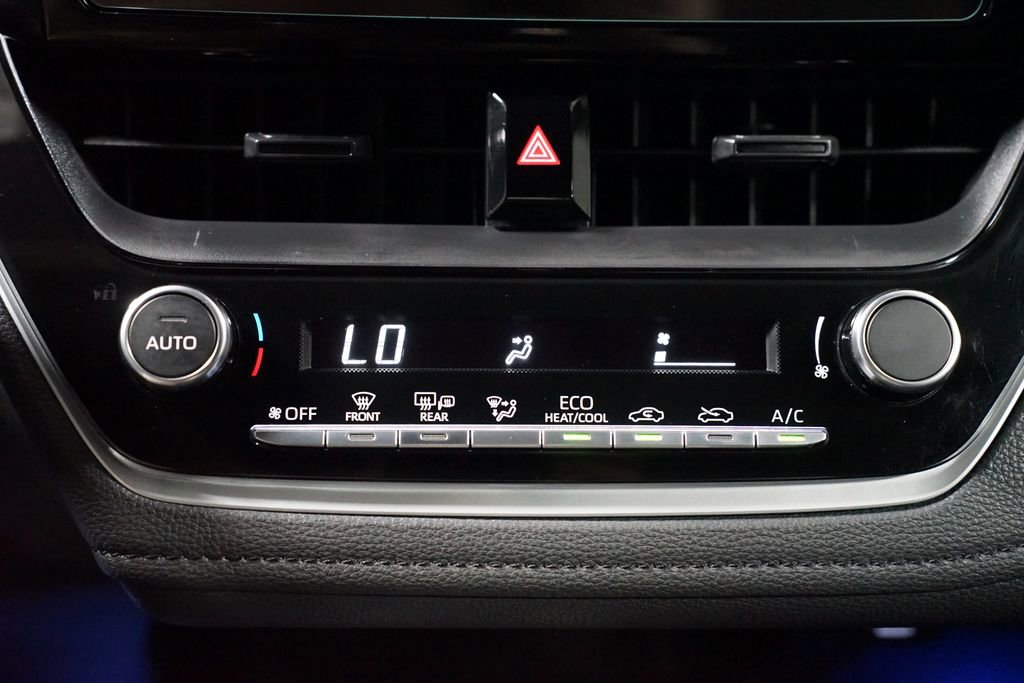 Certified 2024 Toyota Corolla SE Nightshade w/ SE Convenience Package image 20