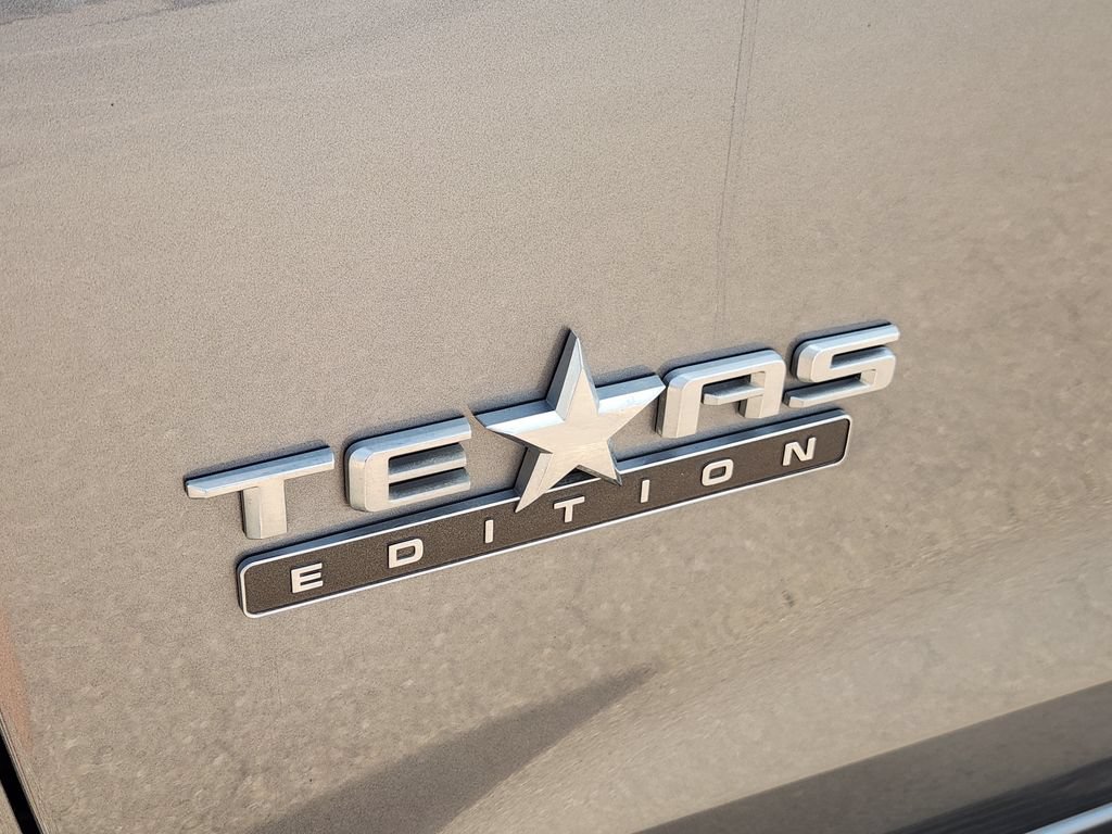 Used 2021 Chevrolet Silverado 1500 RST w/ LPO, Blackout Package RWD image 9