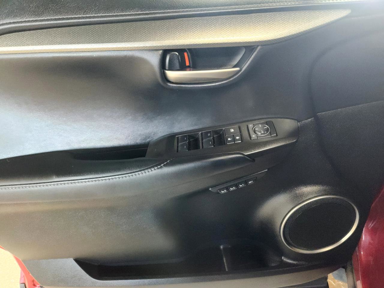 Used 2016 Lexus NX 200t FWD image 18