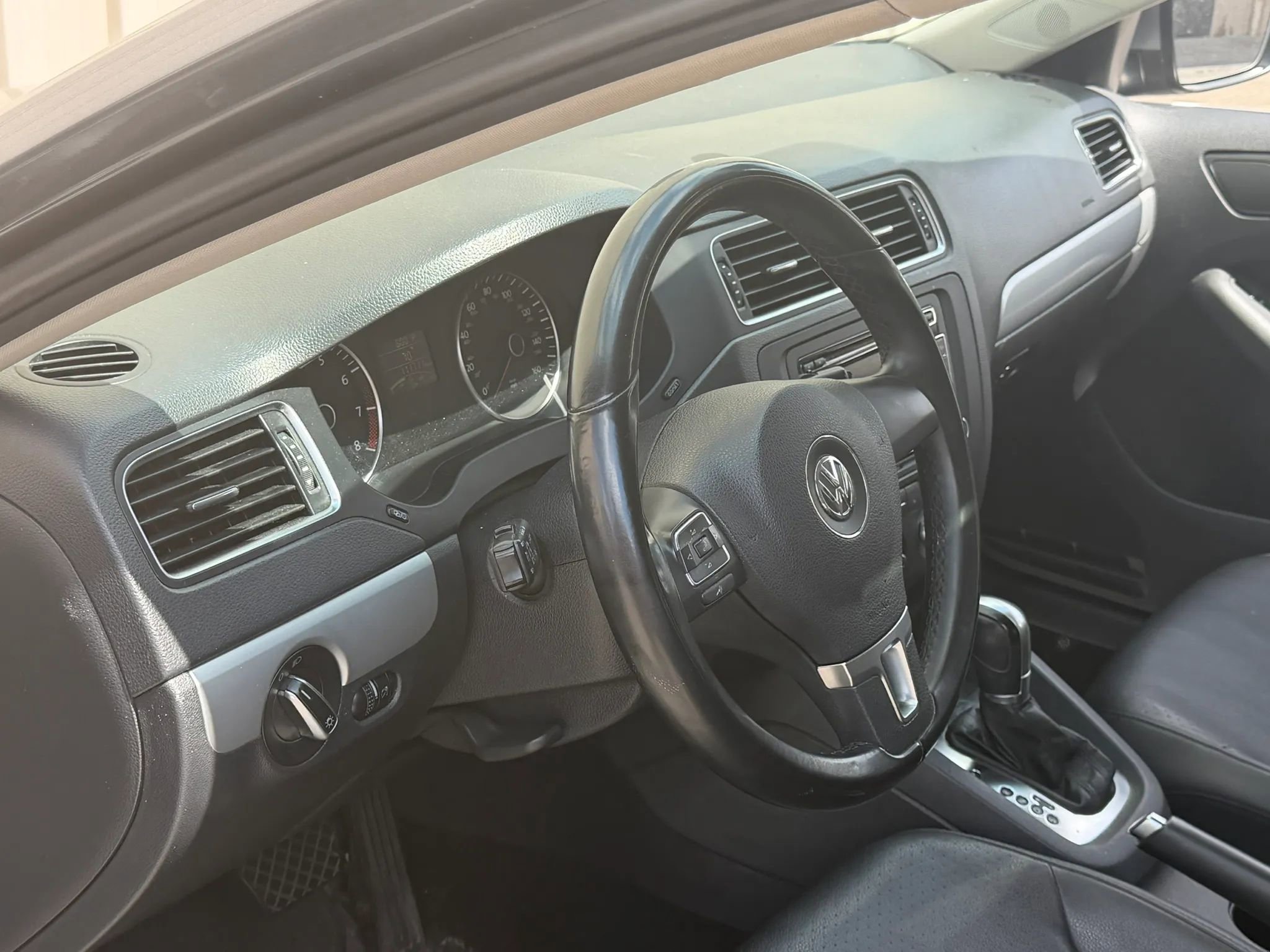Used 2014 Volkswagen Jetta SE FWD image 14