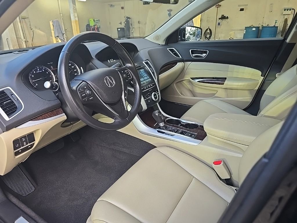 Used 2020 Acura TLX image 11