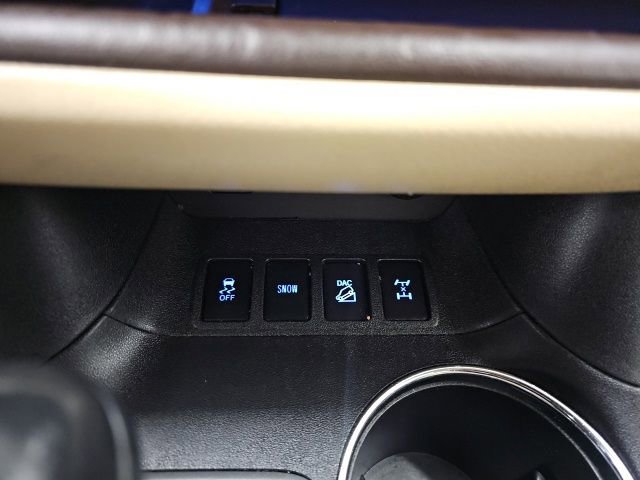 Used 2017 Toyota Highlander Limited image 24