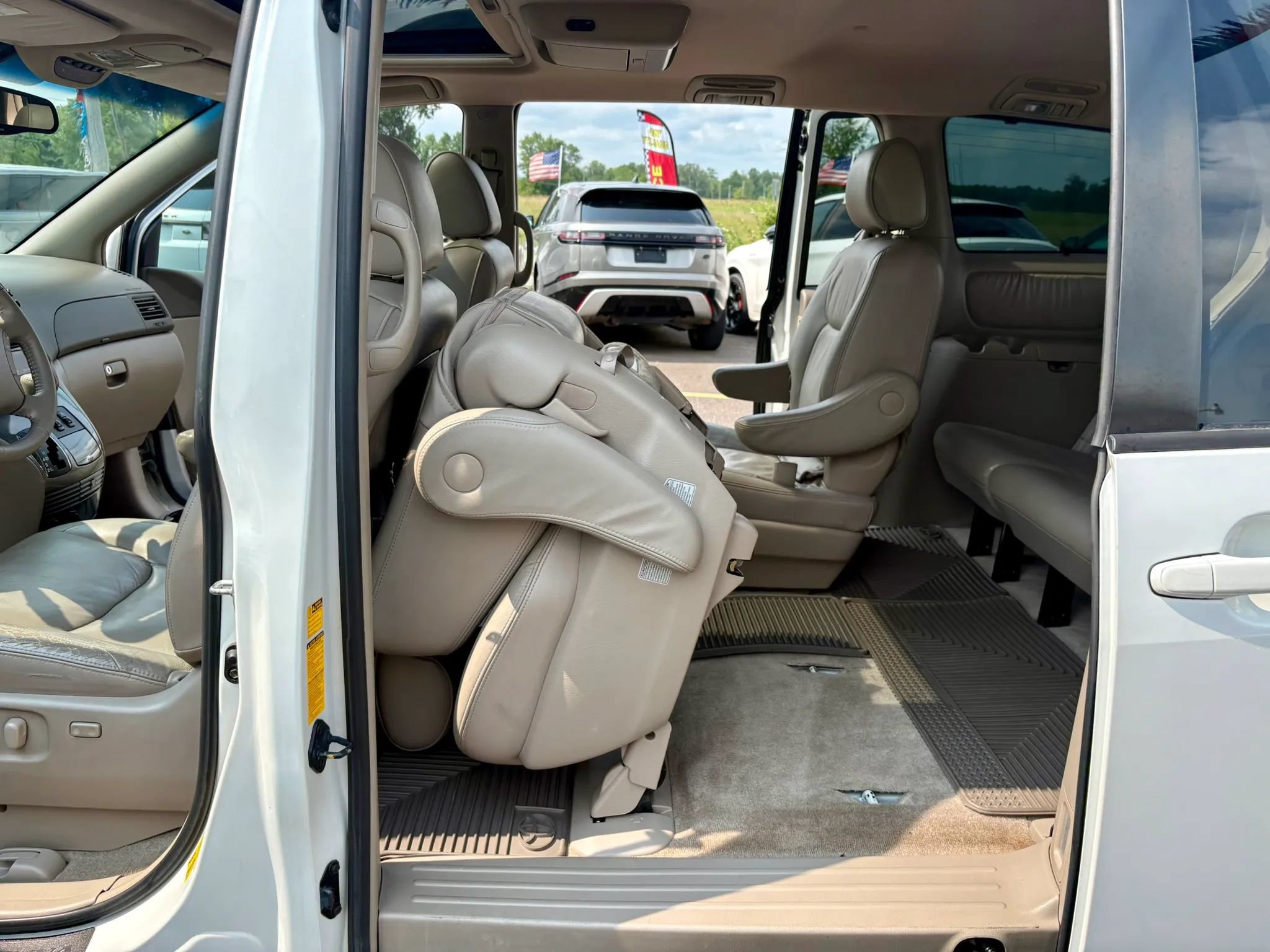 Used 2006 Toyota Sienna XLE w/ XLE Pkg 8 FWD image 20