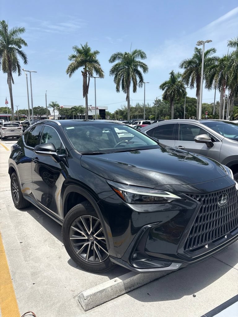Used 2022 Lexus NX 250 FWD w/ Towing Package (2000 Lbs) video 1