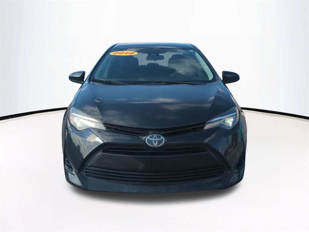 Used 2018 Toyota Corolla LE FWD image 3